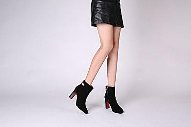 《枪匠模拟器》发布更新增添武器模式 Steam促销中